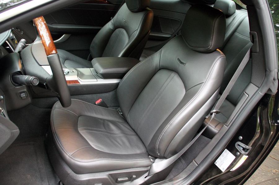  Cadillac CTS Coupe 2011 года  (фото 84 из 128)